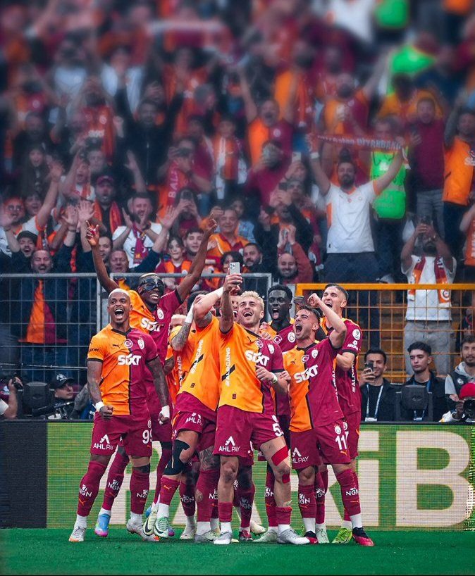 Tebrikler #AsLanLar🦁
İyki #GaLatasaray'lıyım💛❤️