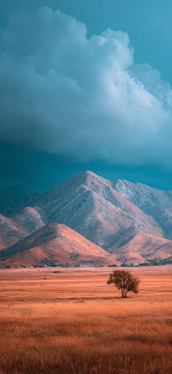 New Wallpaper!🔥 
#LiquidLoungeVol2 
Created by <a href="/fresk0/">luis alberto</a> ✍️ 
#iPhone16ProMax #iPhone17ProMax
#iOS26 #iOS261Beta4 #Apple #EchoValley  #Wallpapers4k #AppleEvent