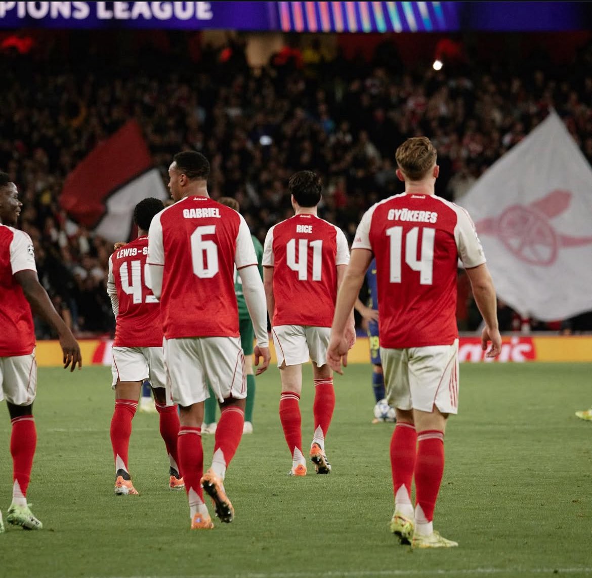 🙂‍↔️OUTIS🙁 tweet media