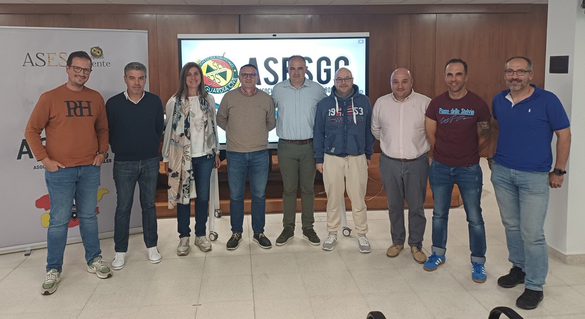 Ser Suboficial de la <a href="/guardiacivil/">Guardia Civil</a> es servir con lealtad, experiencia y corazón.
Somos el alma de la Institución, quienes mantienen su pulso día a día.
En las elecciones al #ConsejodelaGuardiaCivil, elige compromiso.
💚 #VotaASESGC