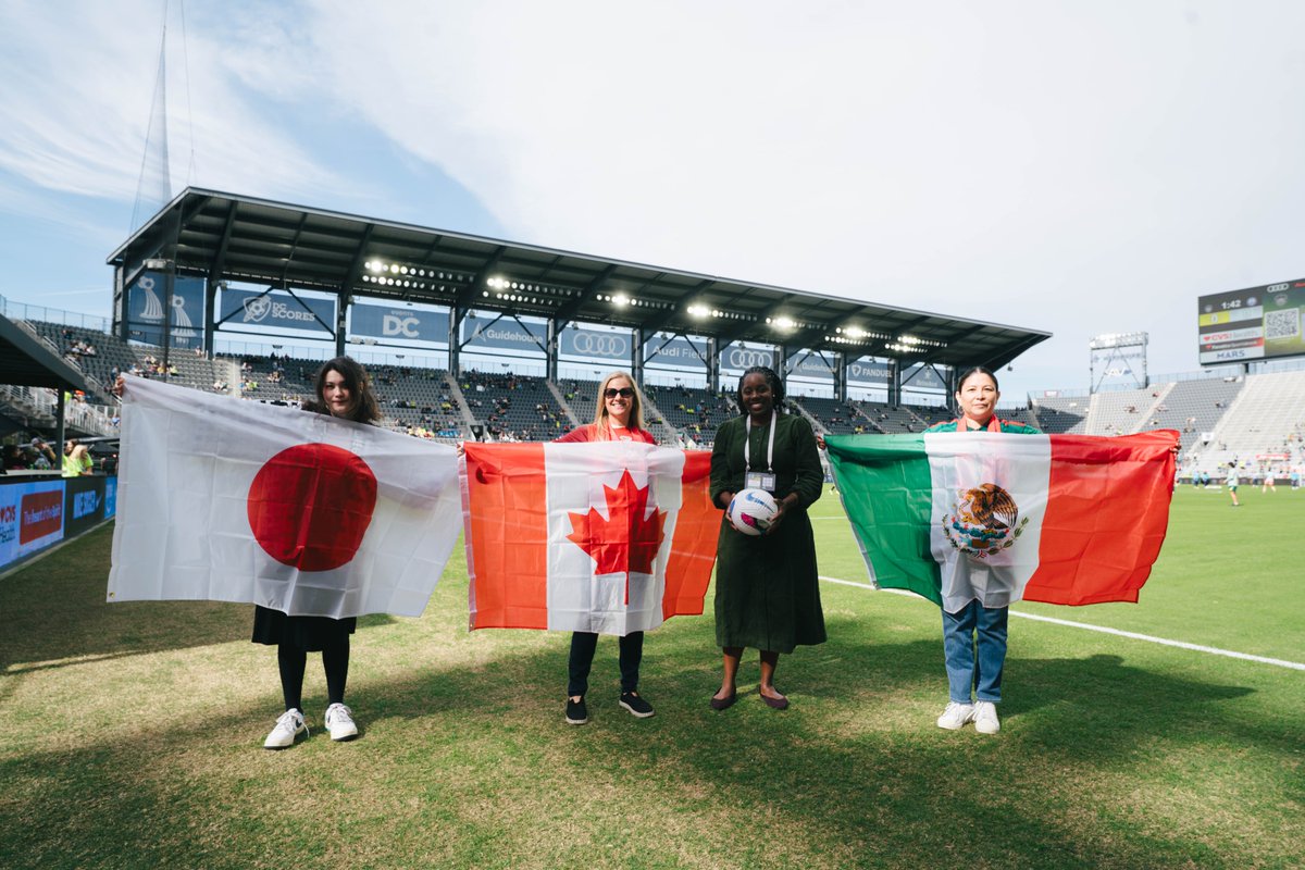 La semaine dernière, nous avons encouragé 🇨🇦 <a href="/gabbycarle/">Gabrielle Carle</a> lors de l'événement « Spirit Around the World » organisé par <a href="/WashSpirit/">Washington Spirit</a>. Nous lui souhaitons, ainsi qu'à toute l'équipe, bonne chance pour les éliminatoires de la @nwsl !