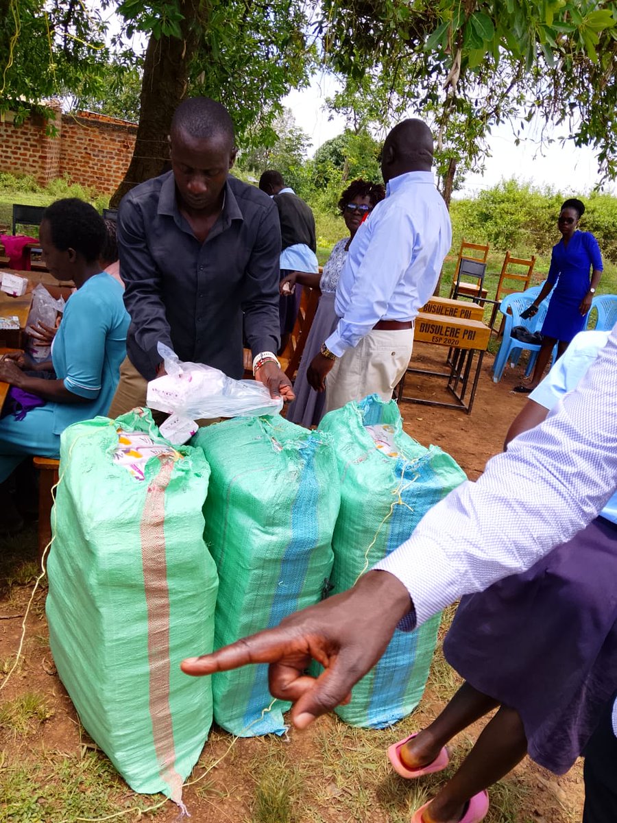 Each girl received 3 packs of sanitary pads containing 8 pieces each and joined an interactive session on menstrual health and hygiene. 

We also set up a school pad bank with 116 packs of 8 pads each that we will regularly replenish for sustainability.

#PadsOfLove