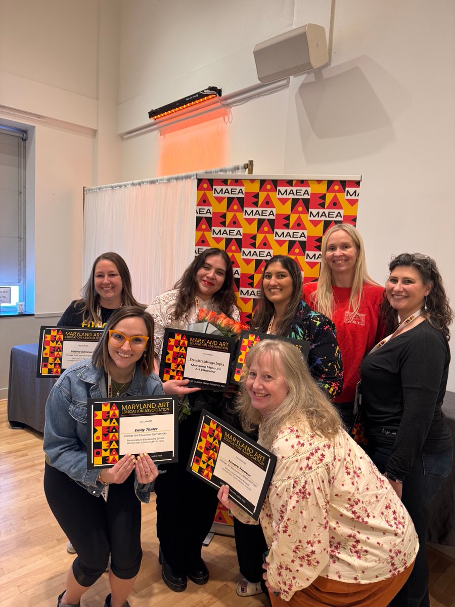 MCPS's tweet image. Several MCPS staff members were recognized at the recent Maryland Arts Education Association conference. 👀 Read to find out who: ow.ly/FmS350XgnFT