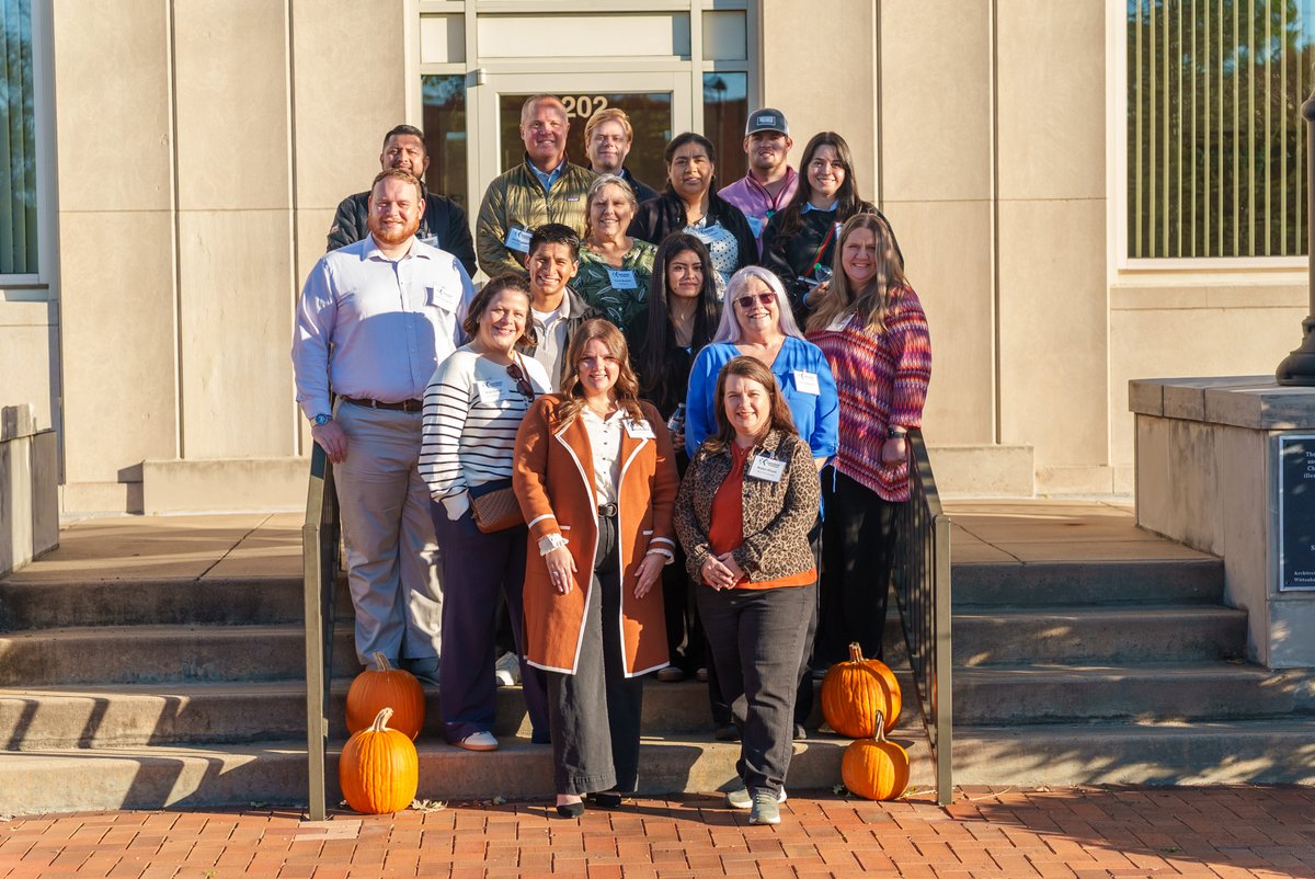 SpringdaleCofC's tweet image. 🎉 Experience Springdale's 2025 Fall Session Begins! 🎉
Join us in cheering them on as they explore and engage with our vibrant community!
Thank you to our sponsors who make this program possible: McDonald's, Sam's Furniture and Ozark Regional Transit