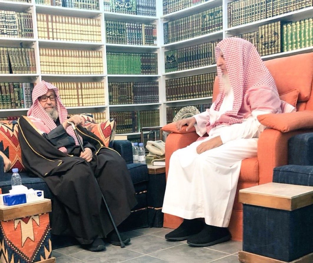 llill195's tweet photo. "نحن قومٌ اذا غاب فينا سيِّدٌ قامَ سيدُ"

سماحة الوالد العلامة الشيخ د. صالح بن فوزان الفوزان 
مفتيا عاماً للمملكة العربية السعودية

أسأل الله ﷻ أن يبارك في عمر شيخنا وعلمه، وأن ينفع به الإسلام والمسلمين.
وأن يجزي خادم الحرمين الشريفين عنا، وعن المسلمين خير الجزاء. ويرحم علمائنا https://t.co/a8kxZUEfbs
