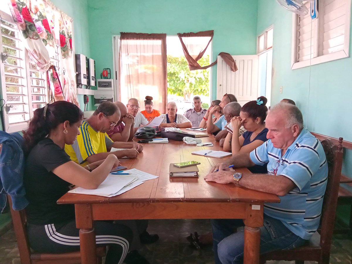 ptevtes's tweet image. En desarrollo Comisión Municipal de Atención a las Políticas Sociales en #Vertientes
#PoderPopular
#VertientesCreaYAvanza #PorCamagüeTodo 🇨🇺
@WalterNoris @JorgeSutil2 @CmgRamona @vasquez_yuneisy @YaimaValle1 @YaimyrB @LianHeinier @frankfgcuba @YamileFernnde15 @cantillo_euler