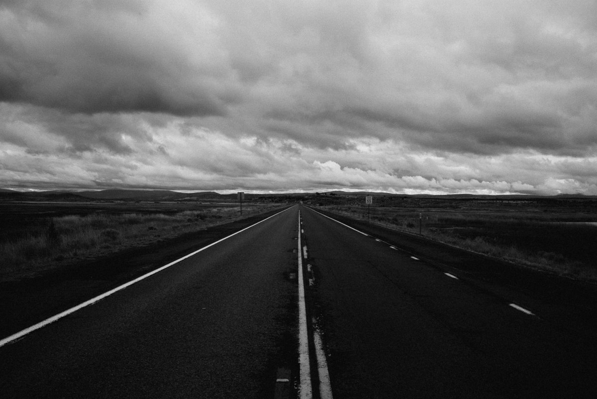 Somewhere in the desert around Reno, 2019. https://t.co/7SOny5ieba