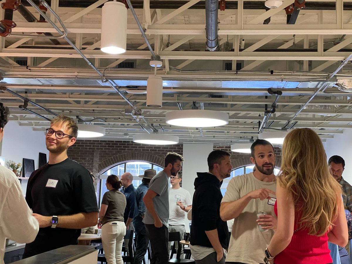S3ventures's tweet image. 🌟 We loved kicking off #AustinTech Week at the Accelerator Alumni Meetup alongside an incredible group of #founders, #mentors, and #investors!

A big thank you to @AntlerGlobal for hosting and to @the_anti_vc and @Techstars for bringing everything to life. 

We’re already…