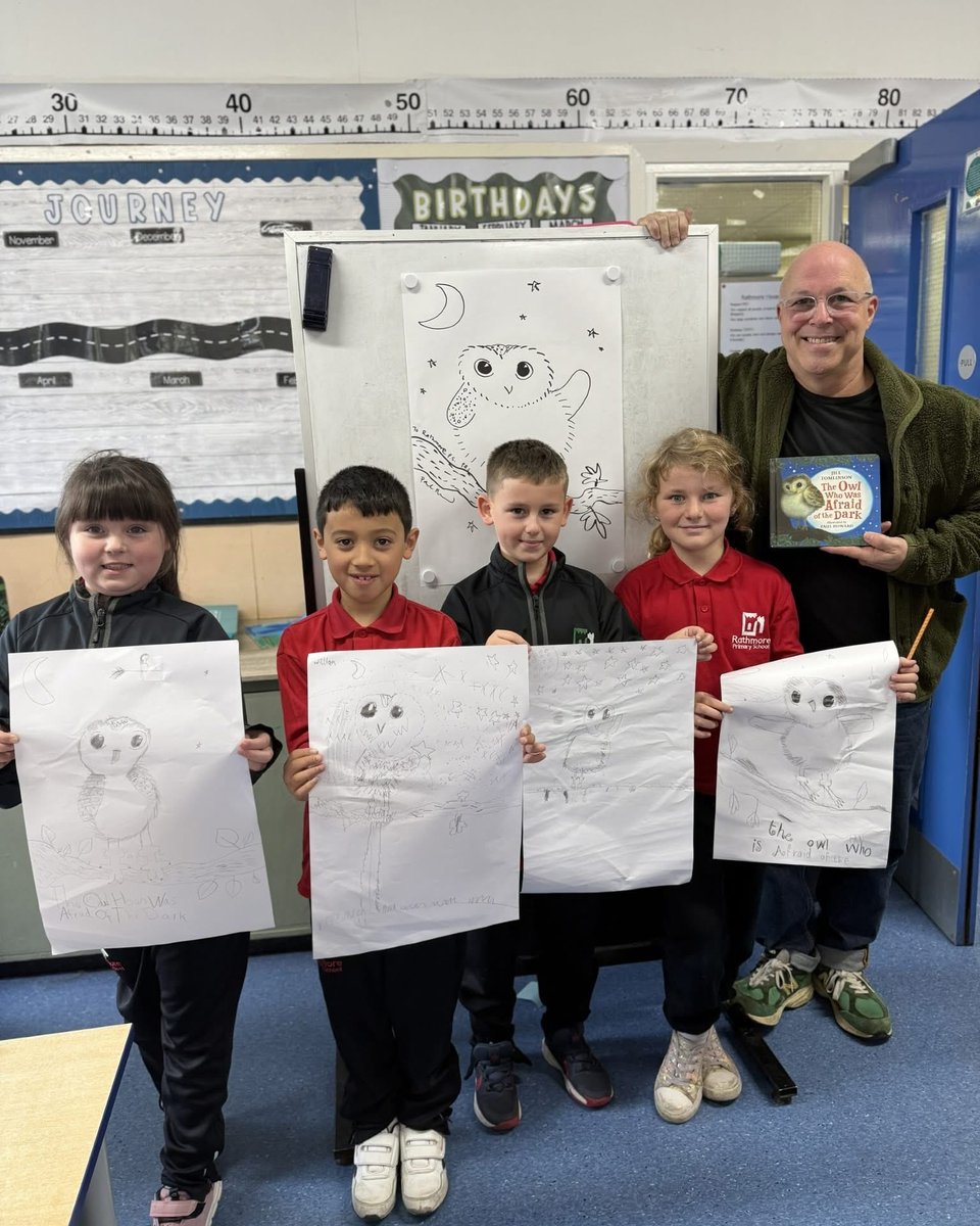 As part of our study of The Owl Who Was Afraid of the Dark, our P4 pupils took part in a creative drawing workshop led by Paul Howard, the book’s talented illustrator. The children explored their artistic talents and brought characters to life through illustration. 🦉