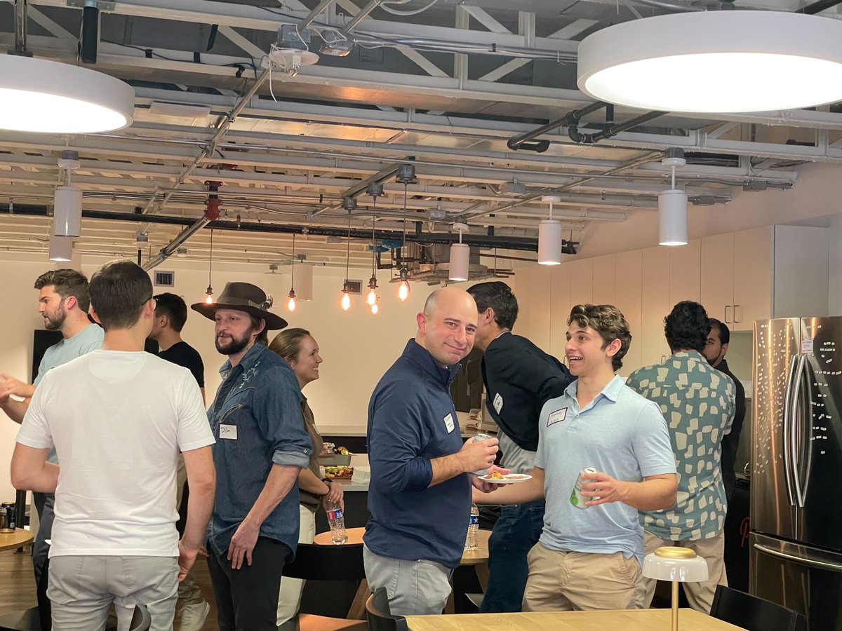 S3ventures's tweet image. 🌟 We loved kicking off #AustinTech Week at the Accelerator Alumni Meetup alongside an incredible group of #founders, #mentors, and #investors!

A big thank you to @AntlerGlobal for hosting and to @the_anti_vc and @Techstars for bringing everything to life. 

We’re already…