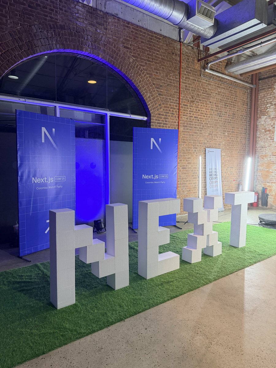 CMNisal's tweet image. #PizzaDAO Big love to @PizzaDAO  you made our watch party extra delicious! ❤️🍕

#nextjs #vercel @nextjs @vercel @paulienuh @DumiduThabrew @jacobmparis @snack_man