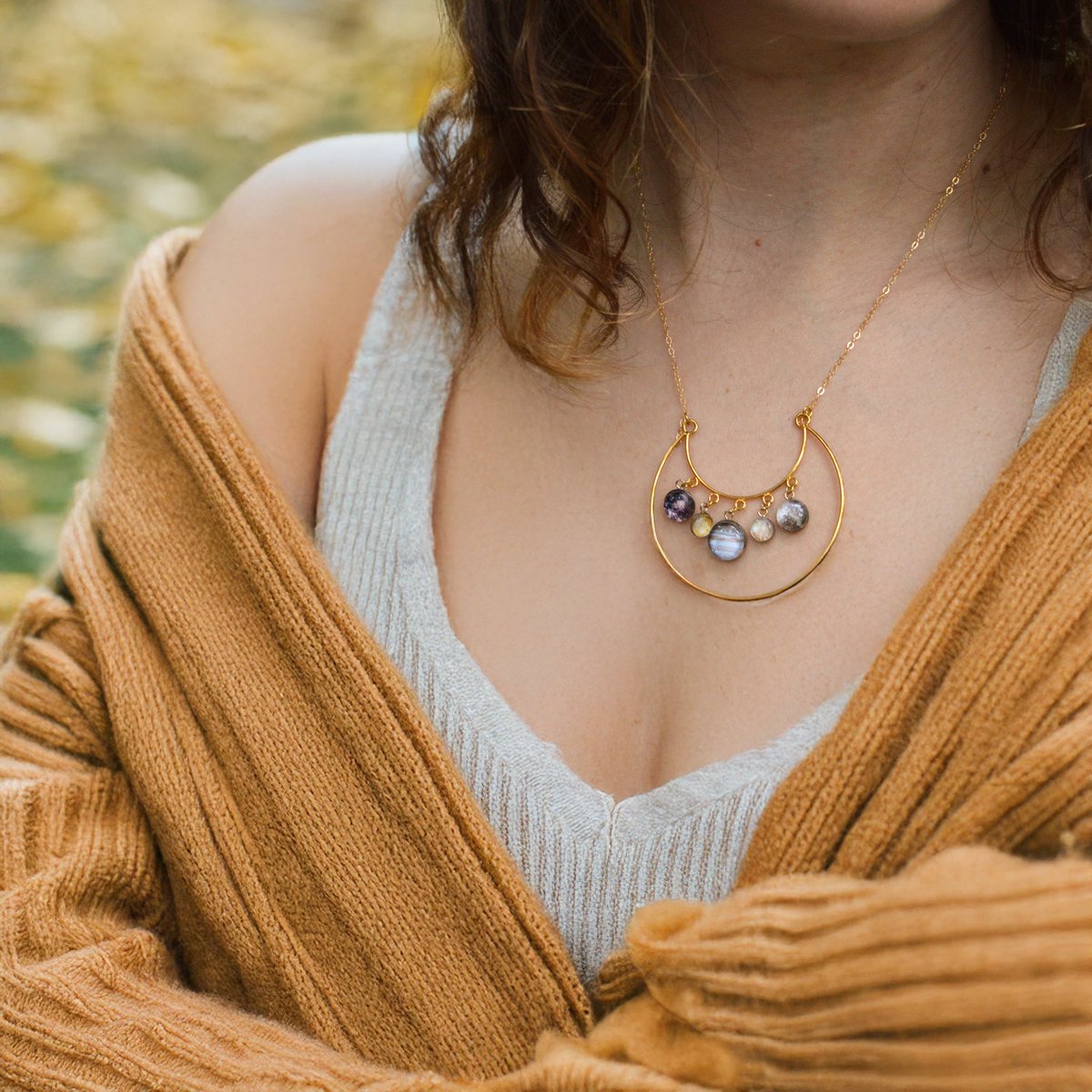 yugenhandmade's tweet image. Golden leaves, warm sweaters, and celestial sparkle ✨ Fall is made for moments like this. 🍂

Don’t forget…our fall sale is still going strong: 25% off everything!

#fallsale #goldenhour #sweaterweather #celestialsparkle #jewelrysale