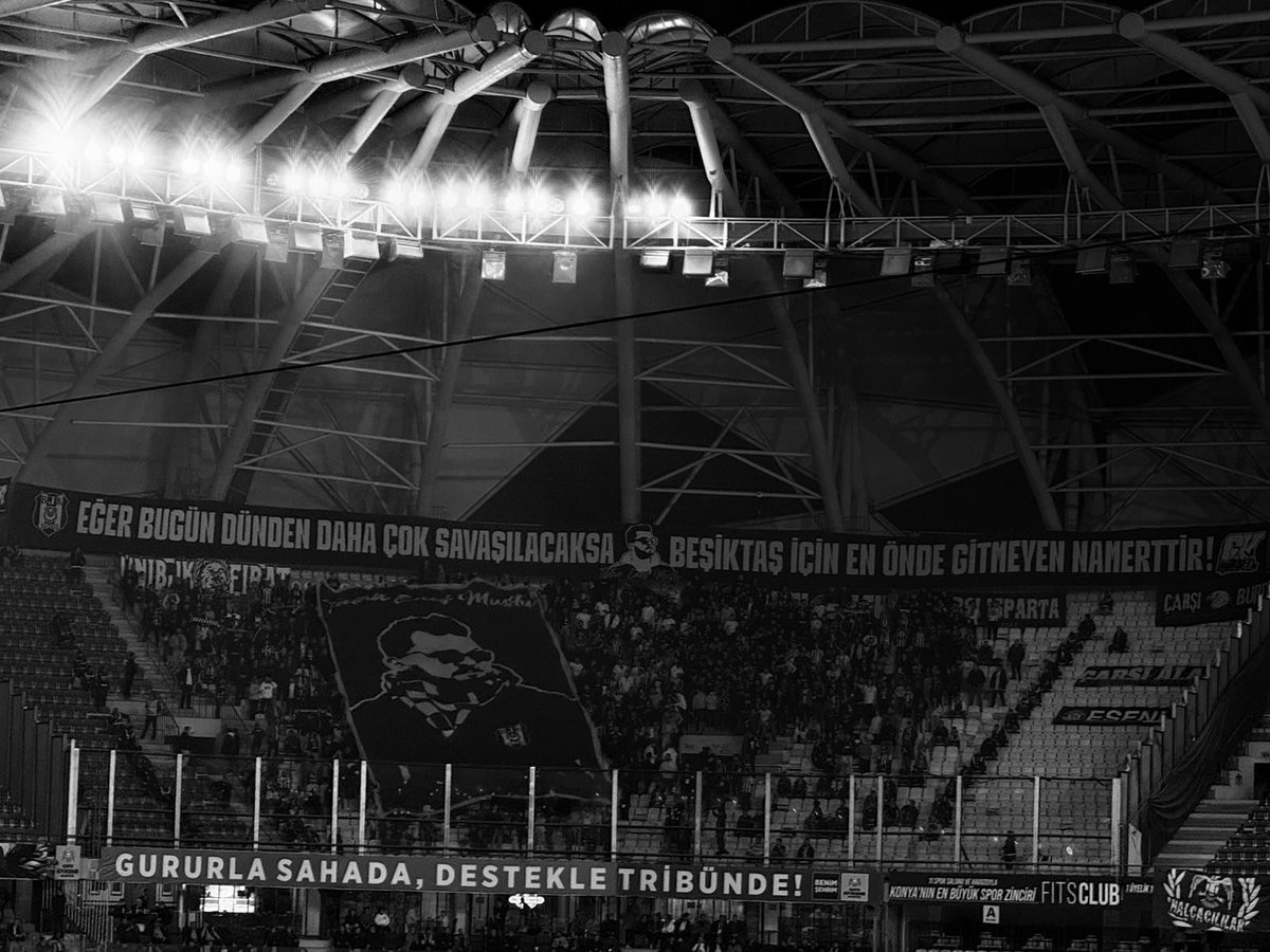 EĞER BUGÜN DÜNDEN DAHA ÇOK SAVAŞILACAKSA BEŞİKTAŞ İÇİN EN ÖNDEN GİTMEYEN NAMERTTİR!

#TalhaEnesMuslu Ölümsüzdür