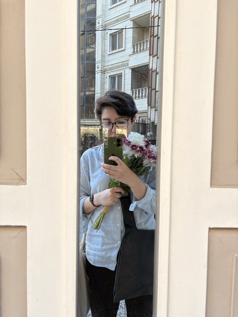 مهر ۴۰۴ و تا ابد غلامِ کوچه‌هایی که تهشون به دریا می‌رسه یا «درخت‌تر»