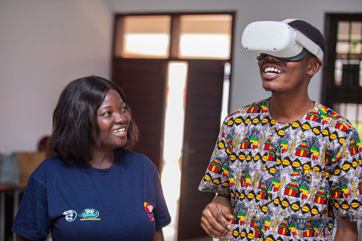 UGCCReS's tweet image. This #WorldEnvironmentDay, we saw VR powerfully illustrate climate change impacts. 🌍💡
We believes in #TechForGood to hit #GlobalGoals. Our Innovation team mentors young African innovators for green solutions!
Keep eyes on our pages for upcoming opportunities! 🚀