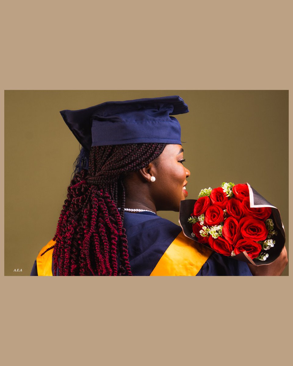 aeaconcept1's tweet image. Hi guys.. I shot my elder sisters convocation pictures.. 🥹❤️🎓🎉
Congratulations to your Abejide Mercy 🎓✨
Please say a prayer for her 🥹❤️
#thebestonthenet
#unilorin
#unilorin40thconvocation
#Classof25
