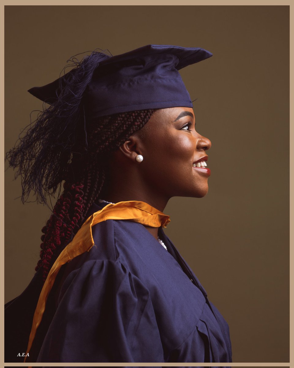 aeaconcept1's tweet image. Hi guys.. I shot my elder sisters convocation pictures.. 🥹❤️🎓🎉
Congratulations to your Abejide Mercy 🎓✨
Please say a prayer for her 🥹❤️
#thebestonthenet
#unilorin
#unilorin40thconvocation
#Classof25