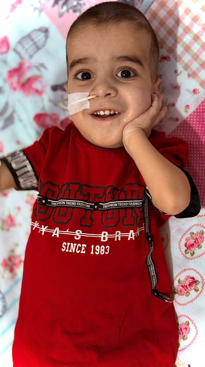 Şuraya  tatlı bir bakış mutlu bir gülüş bırakalım mucize çocuktan selamlar👌👌