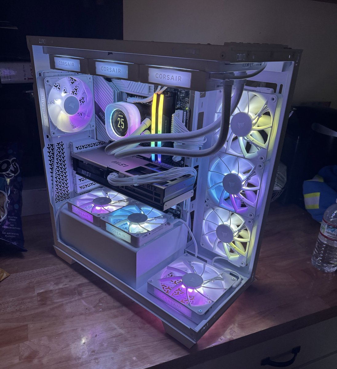 My hubby built me a sexy new pc for my 30th. He is simply the best 🥹❤️