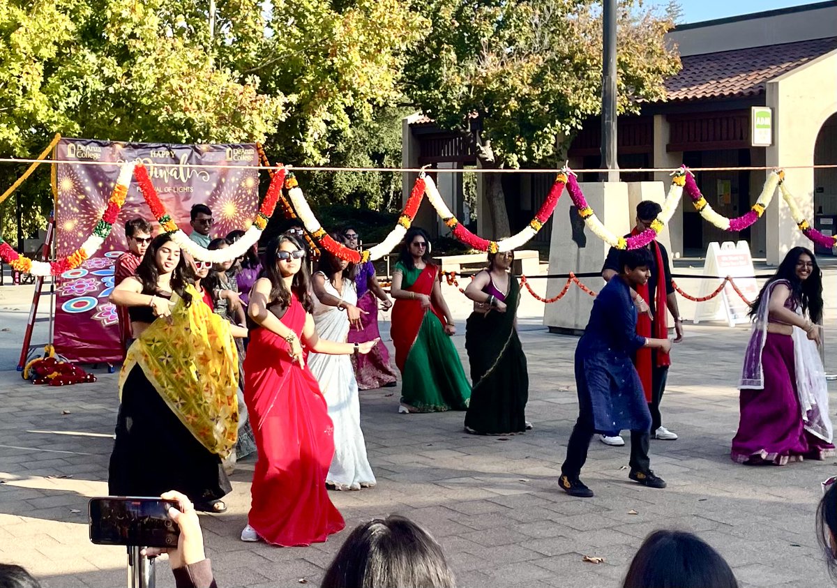 mpakala's tweet photo. Amazing Diwali 🪔 celebrations at the DeAnza College with Mary Pape and Manisha Karia from the CS Dept. Great participation by staff and students to create a festive immersive atmosphere . @deanza_college @CityofCupertino #Diwali2025 #cupertino #college https://t.co/RVPYTTj6J5