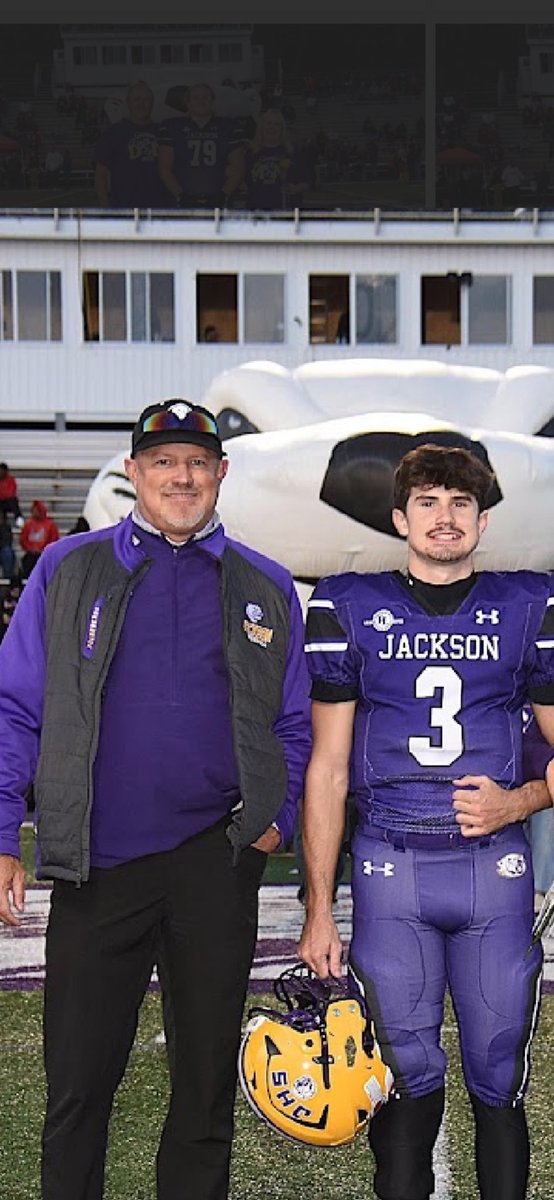 ecksilky's tweet photo. Senior nite pic hard to believe it’s gone fast. he’s very accomplished here proud of him https://t.co/2Cmb7TaCmc
