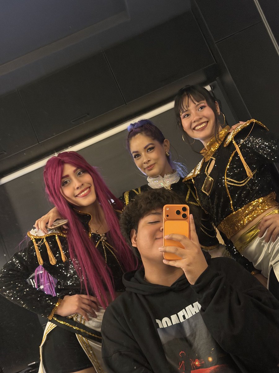 ultimo stream
twitch.tv/alecchiman