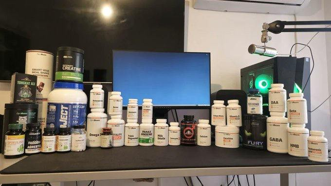 getfireblood's tweet photo. Some people wake up and take 30 minutes to take 60 different pills daily
Losing their most valuable asset: TIME
When you have 10 new issues in your business, a girlfriend to deal with, and suppliers flaking on you
Every second counts
Ditch the SLOW stack with a powerful scoop of FIREBLOOD
Less time wasted opening and closing pill bottles
More time conquering the competition
https://t.co/goHS1ND8rH