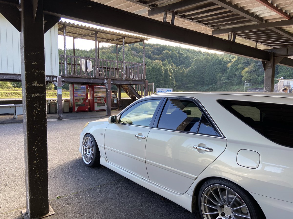 bearwhite100's tweet photo. YZサーキットにいます。 https://t.co/I6d9eWMseM