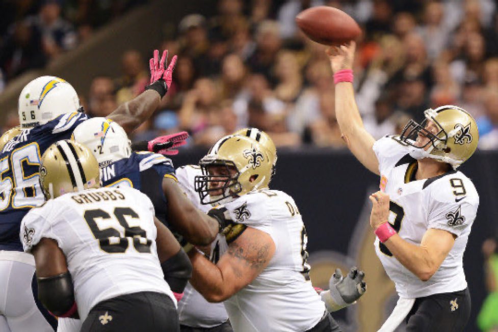 VBSofficial_'s tweet image. You have to have a football IQ of zero not to understand this concept. It’s like so basic and is relevant for many QBs. Creating windows and seeing over the OL is an important skill.