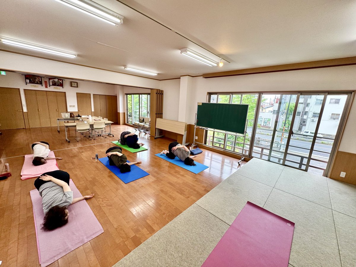 yoga_mfn's tweet photo. 足立区 西新井氷川神社
ヨガ&amp;マインドフルネス🌱
10/24・11/14・11/28・12/12
10:00-11:30 1回2300円
https://t.co/Kci7gJGXPd

全身ポカポカに✨
めぐらせていきましょう😊💓🙏

#足立区 #足立区ヨガ #西新井 
#初心者ヨガ #西新井大師 #東京ヨガ 
#自律神経 #やさしいヨガ 
#ヨガマインドフルネス https://t.co/EXzZtCE35b