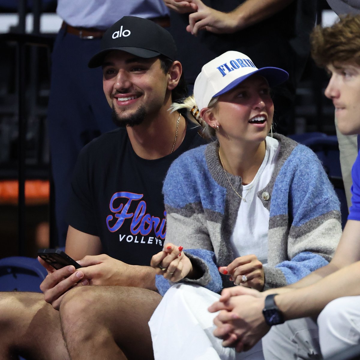 GatorsVB's tweet image. oh hey guys 😍

@Elljmck | @GatorsBB