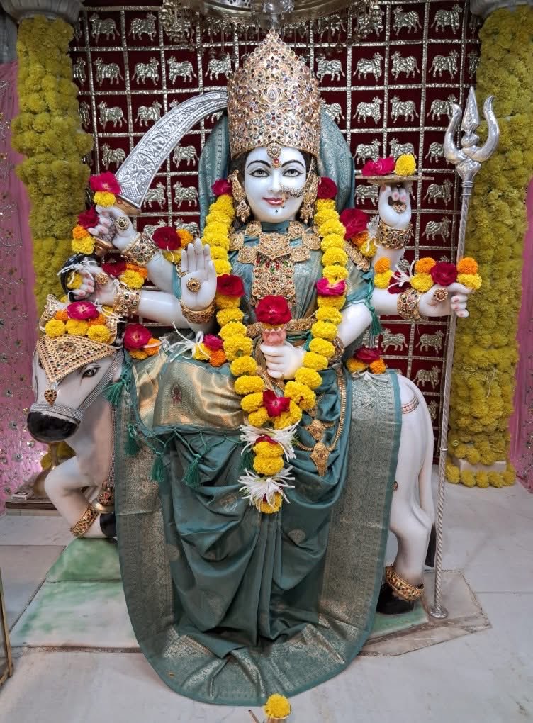 P87115398Suri's tweet image. 🙏☘️सुप्रभात दोस्तो ☘️🙏
🙏☘️जय उमिया मात की☘️🙏
🙏☘️आज के दर्शन गठिला मंदिर☘️🙏
☘️जय हो महाकाल भोले नाथ की☘️
🍀🍀🍀🍀🍀🍀🍀🍀🍀🍀🍀🍀