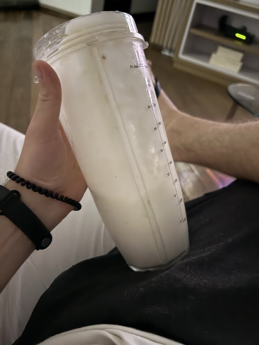 Tava tomando essa vitamina de melão e foi só ver esse post que senti vontade de vomitar