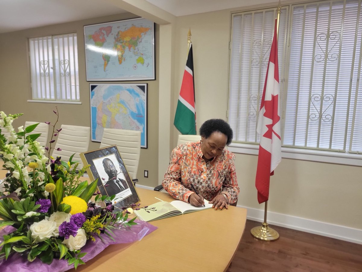 Kenya in Canada ๐ฐ๐ช๐จ๐ฆ (@kenyaincanada) on Twitter photo 4/5
Members of the diaspora in Canada also joined in signing the Condolence Book, sharing heartfelt messages of sympathy and reflection on the life and enduring legacy of the Rt. Hon. Odinga. 4/5
Members of the diaspora in Canada also joined in signing the Condolence Book, sharing heartfelt messages of sympathy and reflection on the life and enduring legacy of the Rt. Hon. Odinga.