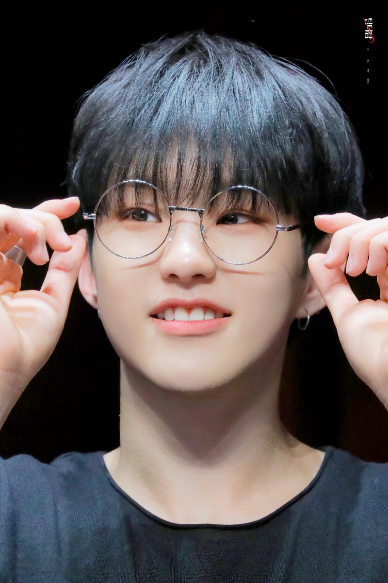 _tillthetop's tweet photo. 190126 HQ

홈 때 진짜 말랑러블리핸섬뽀이였네

#세븐틴 #SEVENTEEN #호시 #순영 #HOSHI #ホシ https://t.co/B5dALO86yO
