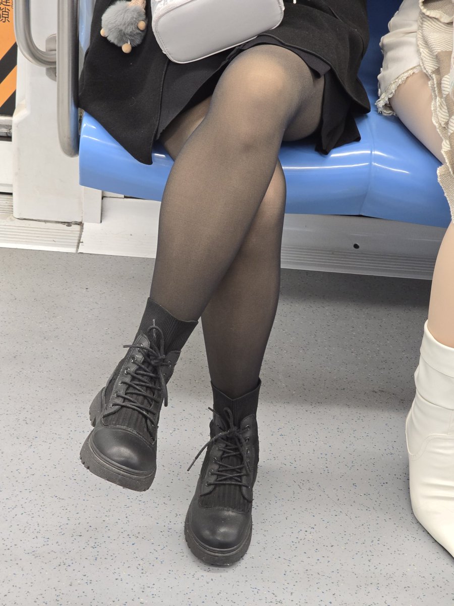 025 Pantyhose Lover tweet media