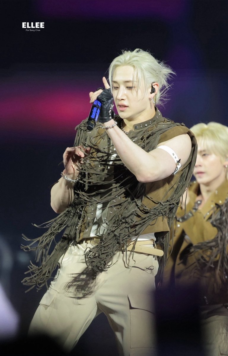 ElleeForchan's tweet photo. | 251019 Encore 🔥

#방찬 #Bangchan #스트레이키즈 
#Straykids #스키즈  #dominATE_Encore 
#dominATE_Encore_In_Korea https://t.co/EJAliAM7yS