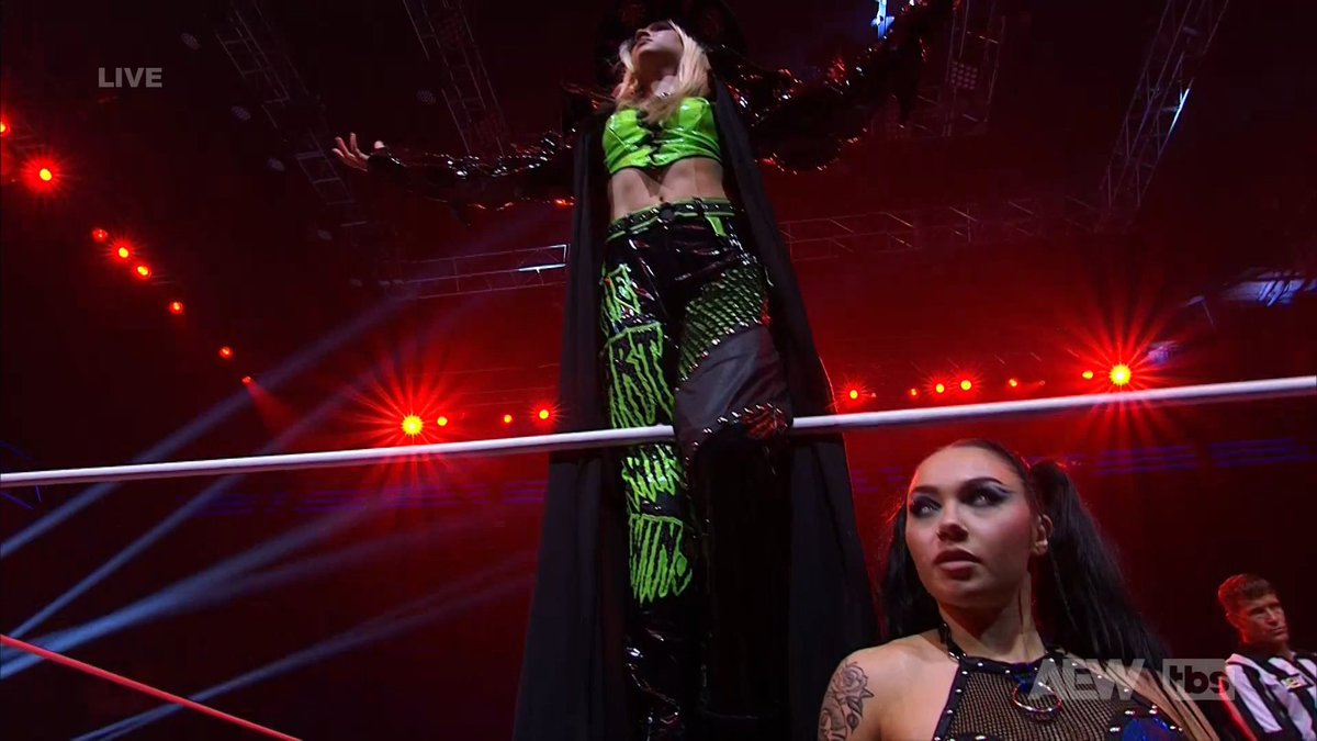 Julia Hart COM | Julia Hart Fansite tweet media