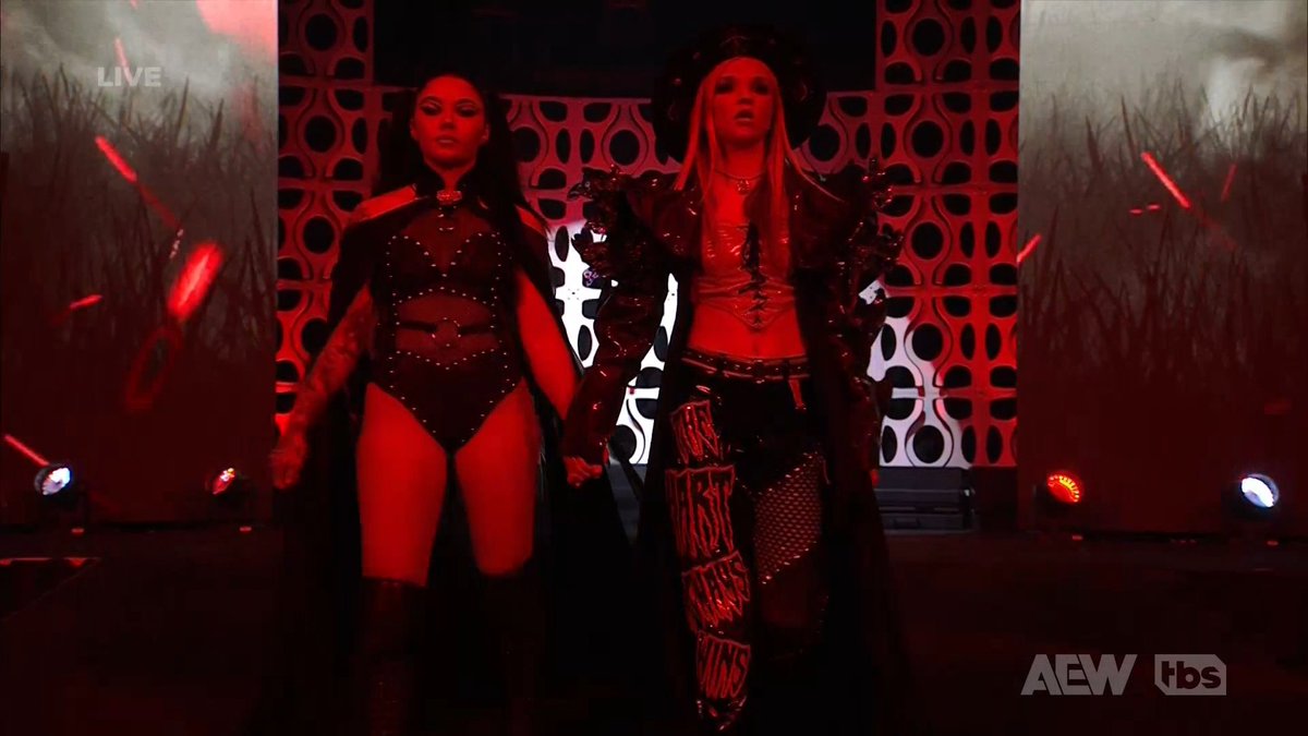 Julia Hart COM | Julia Hart Fansite tweet media