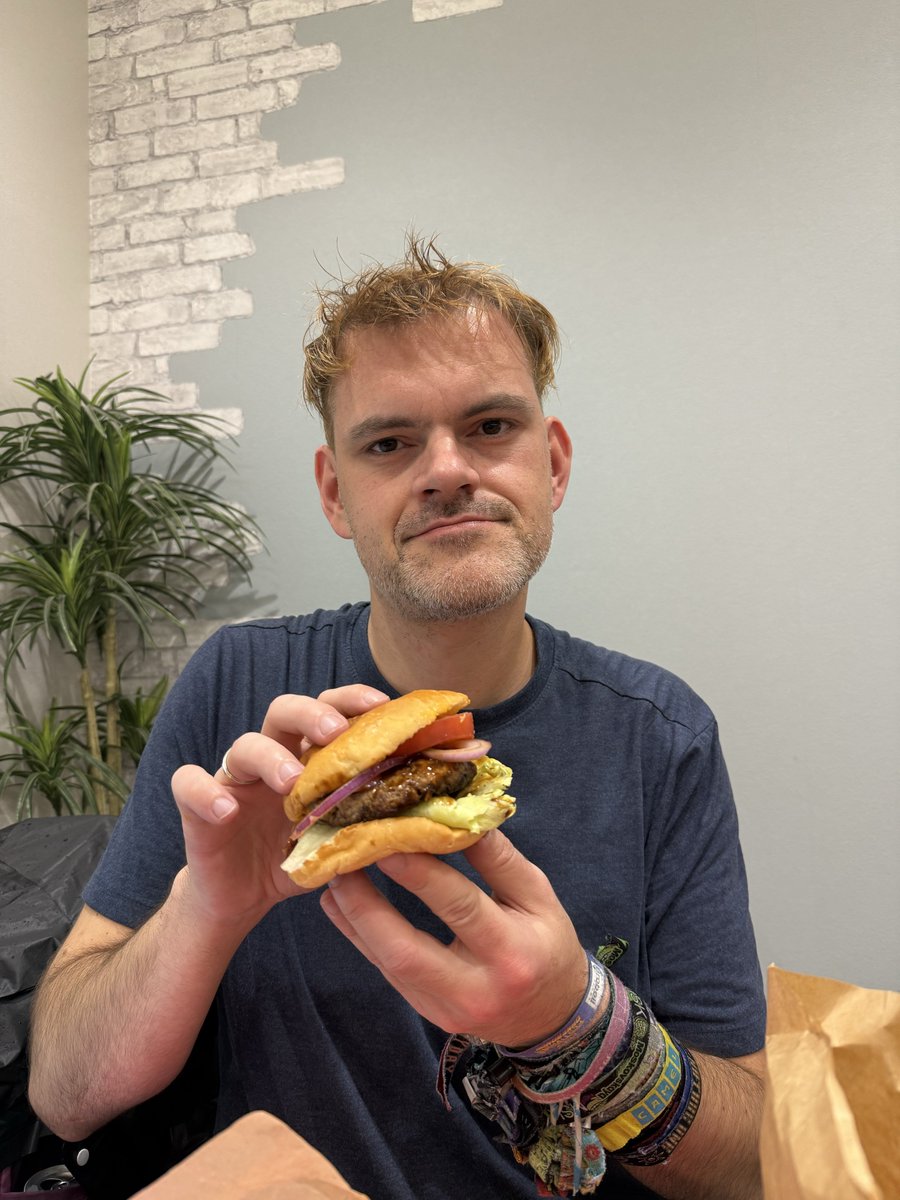 BadToxic's tweet image. #Eating @ #fishMarket #ToreToreIchiban in #Katata, #Shirahama, #Wakayama, #Japan.

#hamburger #burger #takoyaki #fishy #toretore #toretorePark #fish #seafood #seafoodMarket #Fischmarkt #Fisch #Meeresfrüchte #Japanese #Nihon #日本 #Nippon #vacation #Urlaub #trip #Asia @umiizza