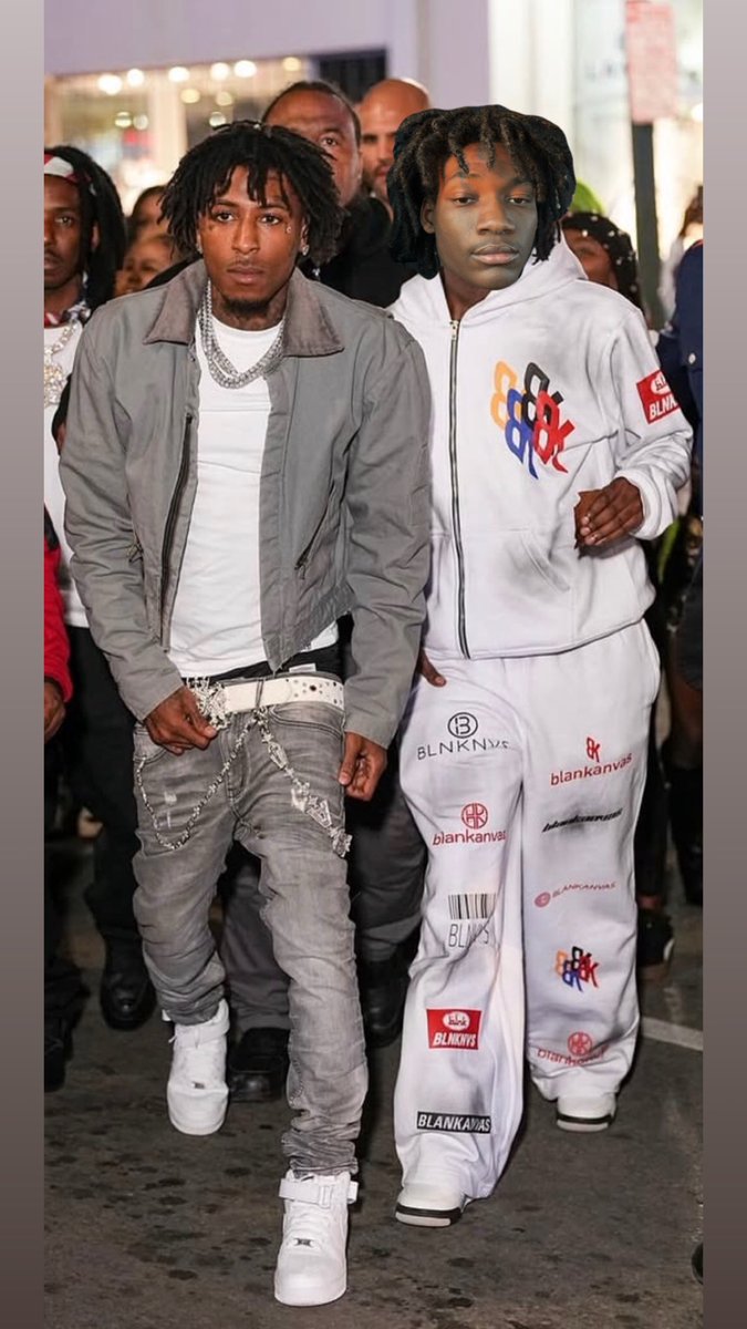 REAV DOE (@cntstopfinessin) on Twitter photo 