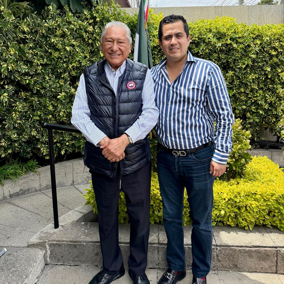 El exgobernador priista Melquiades Morales Flores es un referente de liderazgo político y de resultados para nuestro estado. Siempre es un gusto conversar y compartir con él, una persona cuya experiencia y calidad humana admiro y reconozco, #FuerzaYUnidadPRI