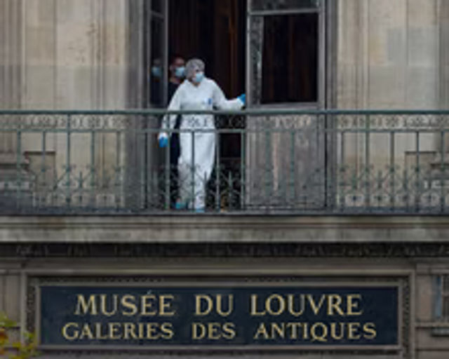 intl_source's tweet image. #ArtTheft #CulturalHeritage #France
A priceless collection vanishes from the Louvre in a daring theft that exposes critical security failures, sparking a fierce debate over cultural preservation and i...
intlsource.net/en/public/arti…
