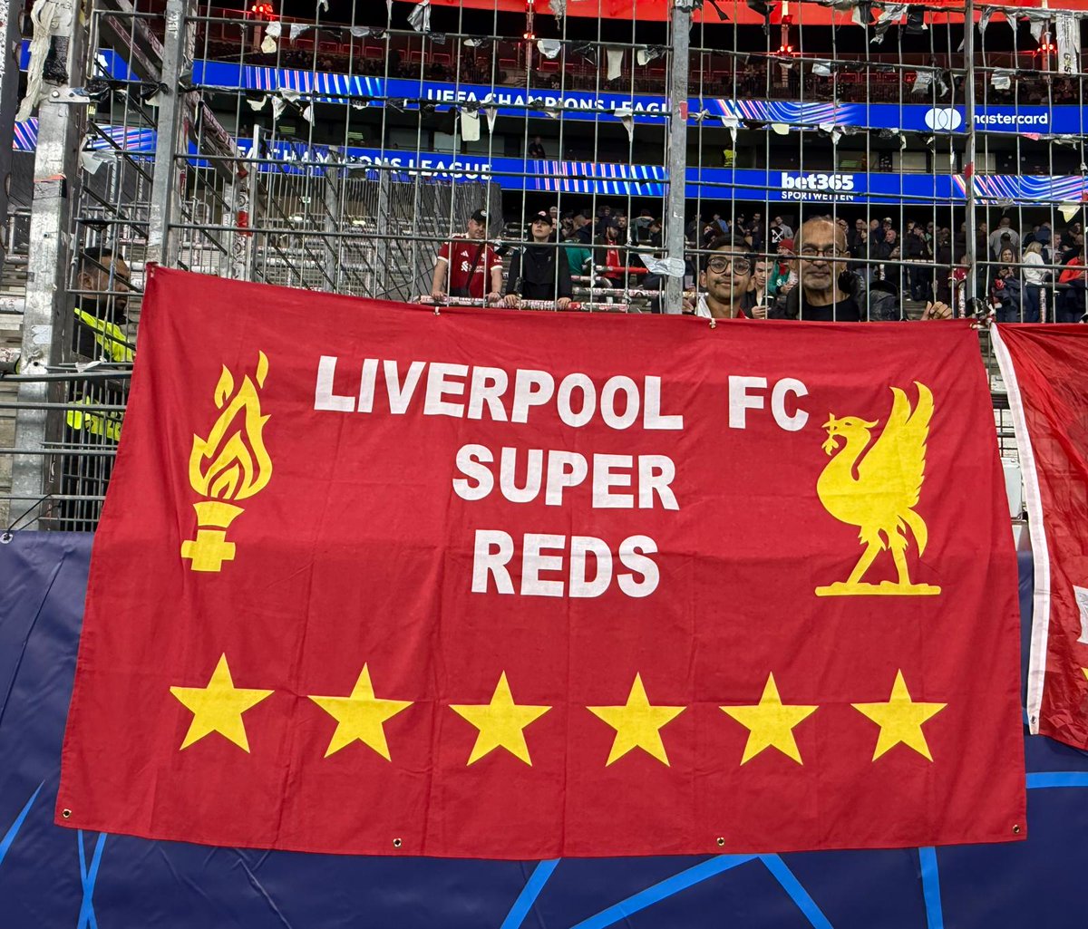 Banners And Flags tweet media