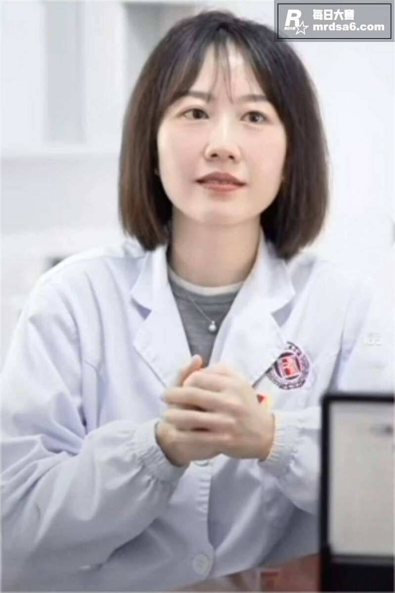网友爆料:湖南省人民医院副院长祖雄兵与眼科主任曾琦长期保持不正当男女关系,搞权色交易!