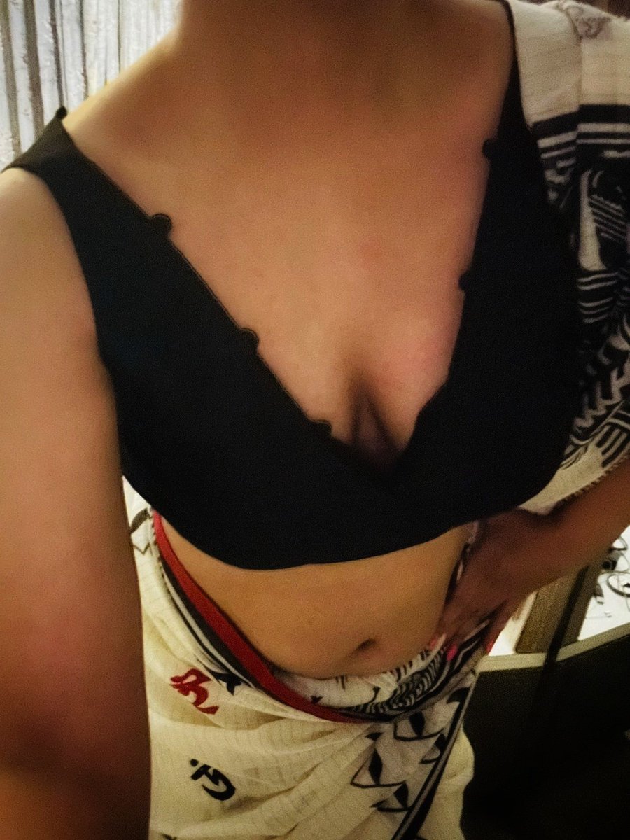 Maar hi dalegi .. pallu gira ke 😍

#LustStories2 #LustAndLove #lust #WomanLifeFreedom #milf #TeaseTime #CoupleGoals #CoupleToThrouple #couplesonly #couplekissing #couplestherapy #bitemeclub #kiss #suck #nipshot