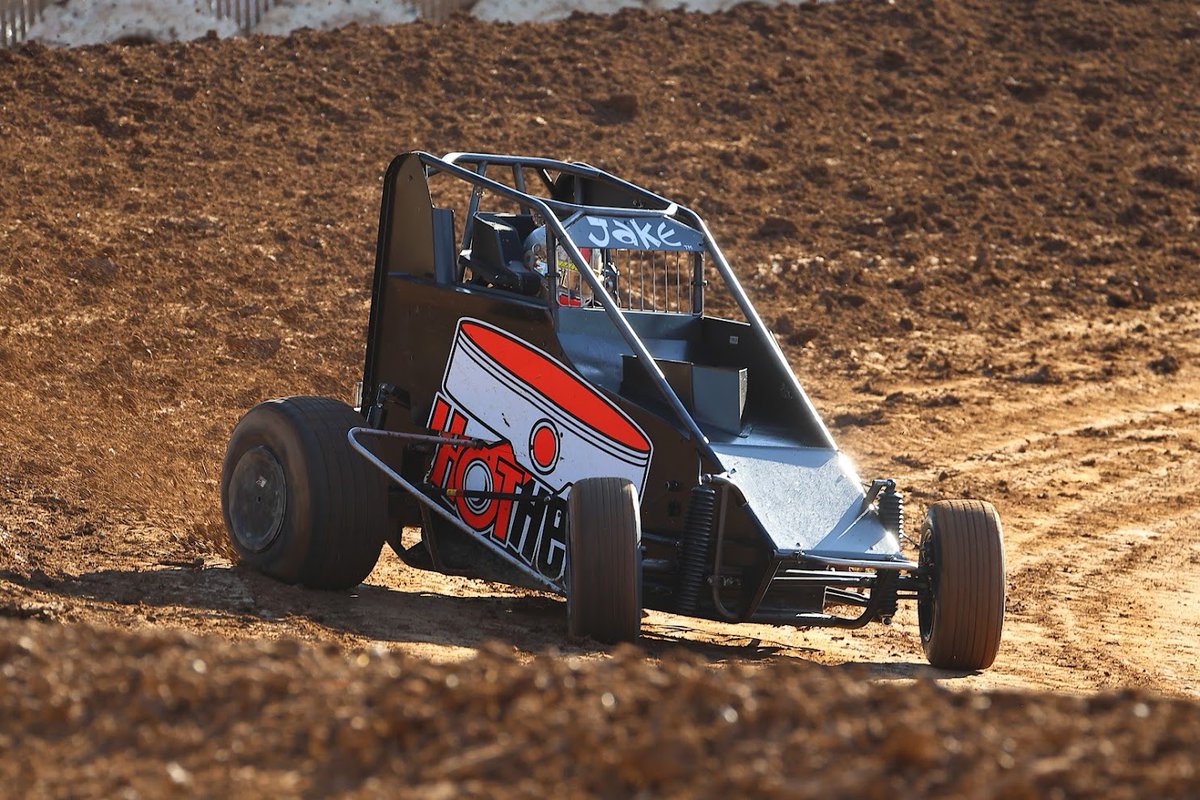 pvillespeedway's tweet photo. We're less than a month away from the Hangtown 100! Don't miss the @USACNation National Midgets on November 14 and 15.

Seating is reserved in the covered grandstands and general admission in the bleachers. Lock up your seats today via https://t.co/IoyxPGSm6O

📷 Tim Holland https://t.co/qsaRuGLkGi