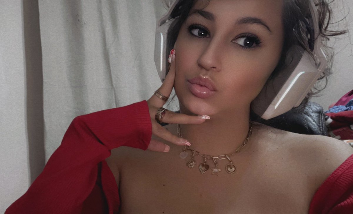 just a moodysadmixaholic 🎧