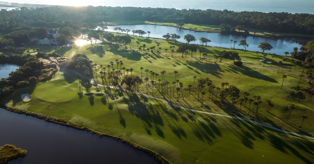 From the range to the final green, Osprey Point offers a pure Lowcountry round, capped with Carolina BBQ and clubhouse views worth lingering over. ⛳