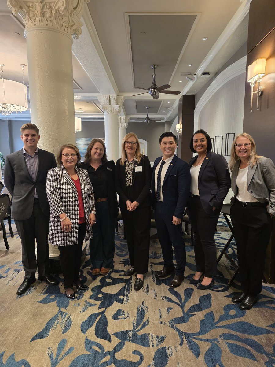 PaulChoiBC's tweet image. 🗓️ Oct 20–26 is #MakeAWillWeek in B.C. ✍️
Since 2021, electronic wills are legally recognized — making it easier than ever to protect your loved ones and ensure your wishes are respected. 💙
Learn more: gov.bc.ca/makeawill
#BCGov #EstatePlanning